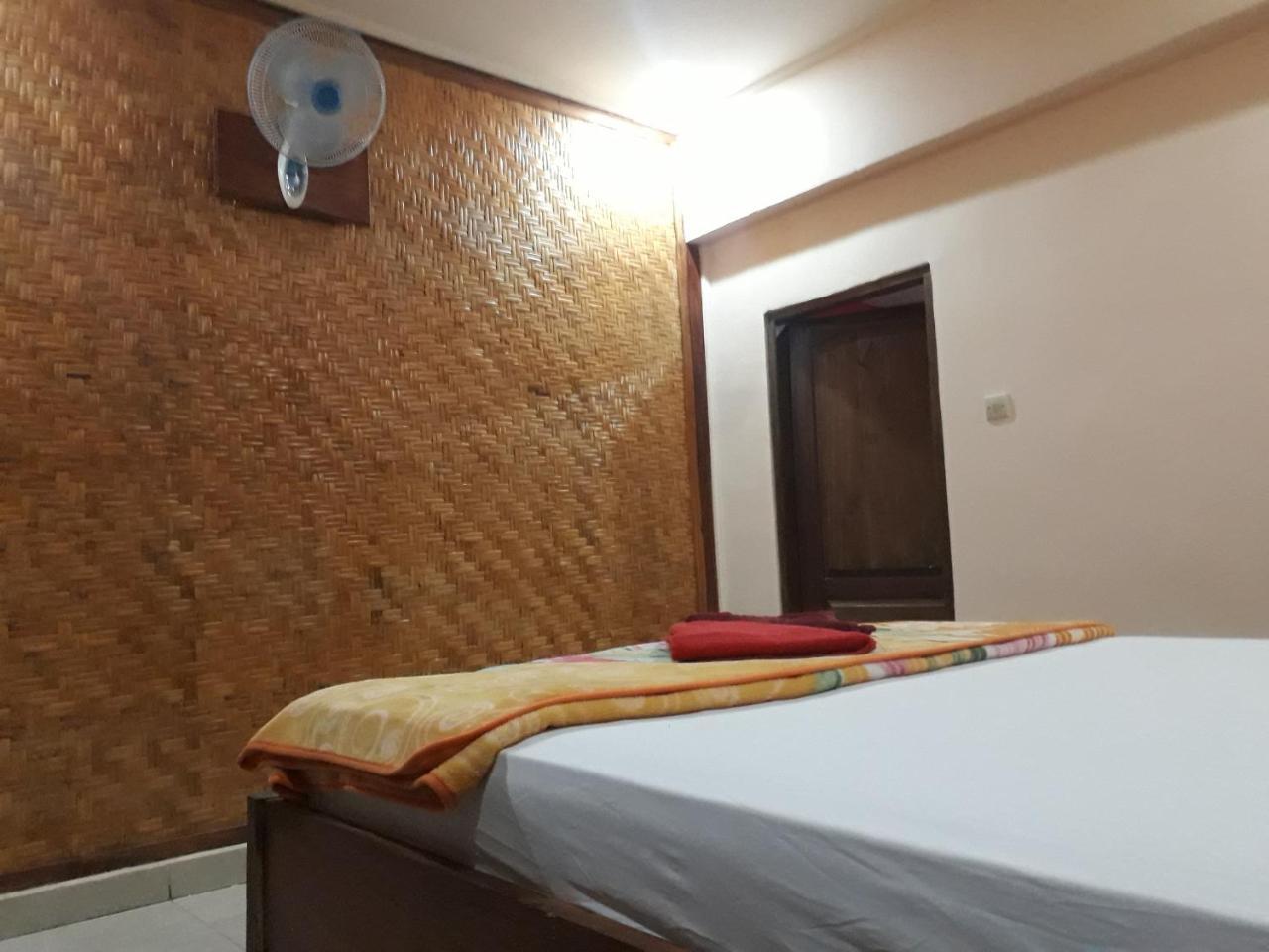 Ila Homestay Senaru Buitenkant foto